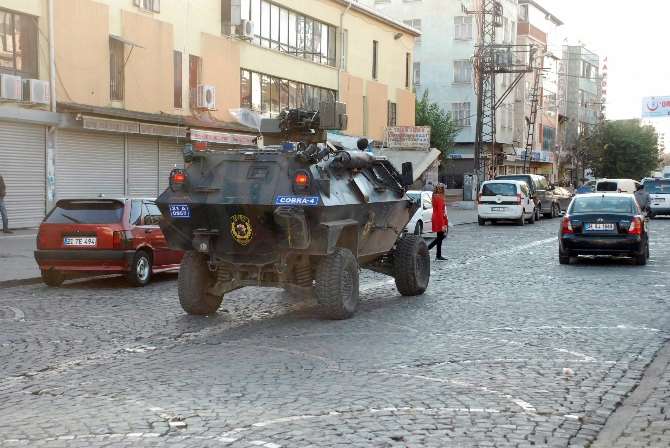 Diyarbakır’da Çatışma: 1 Polis Yaralandı
