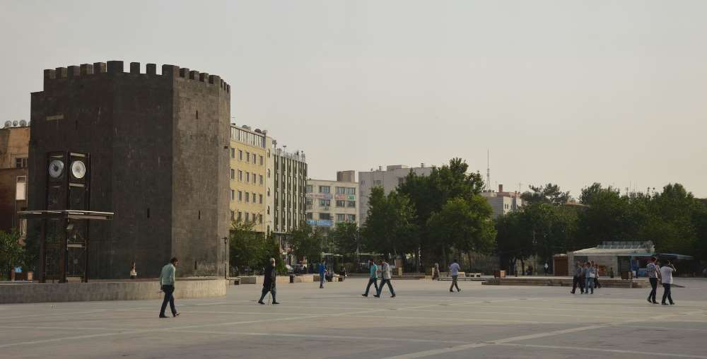 Diyarbakır’da Cumhurbaşkanı Seferberliği
