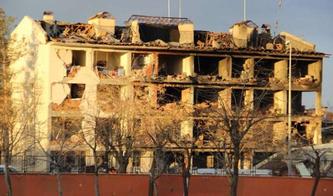 Diyarbakır’da Terör Saldırısı: 5 Ölü, 39 Yaralı