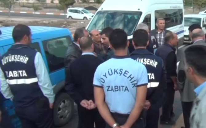 Diyarbakır’da Zabıtaya Saldırı: 3 Yaralı