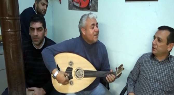 Doğalgaza İnat Tezekle Isınıyorlar