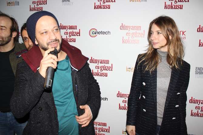 Dünyanın En Güzel Kokusu Oyuncuları Hayranlarıyla Buluştu
