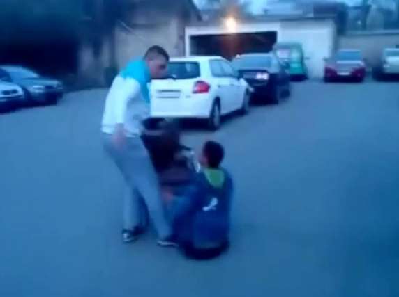 Duygu Simsarının Foyasını Böyle Bozdu