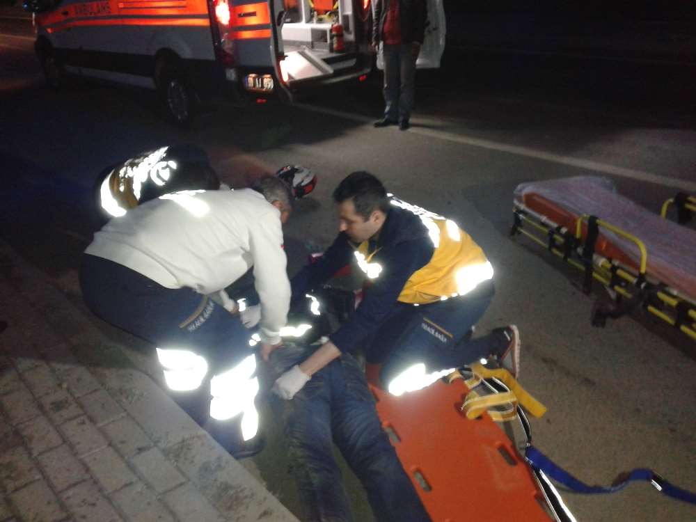 Eğlence Dönüşü Feci Kaza: 2 Yaralı