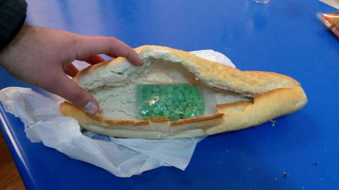 Ekmek Arası Uyuşturucu Sevkıyatı