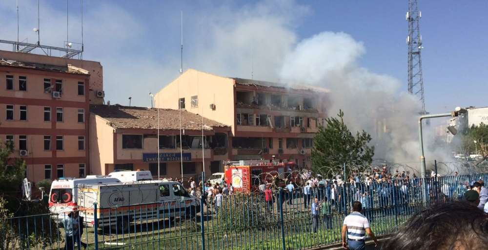 Elazığ’da Alçak Saldırı: 3 Şehit, 146 Yaralı