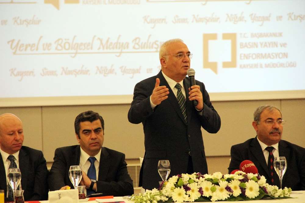 Elitaş: Meclis Kürsüsü Teröriste Mesaj Vermek İçin Kullanılamaz