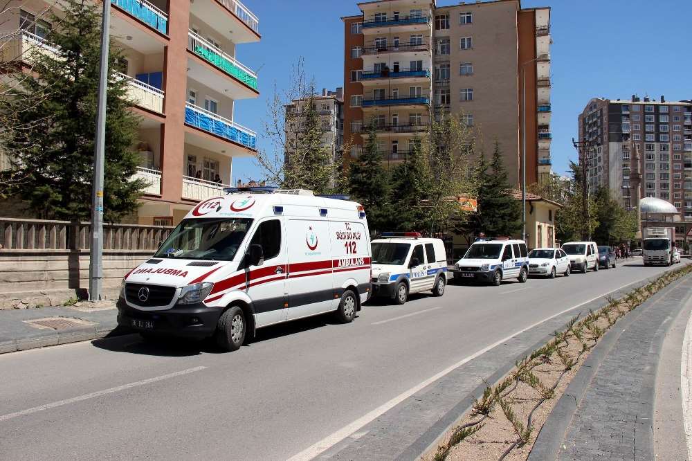 Emekli Polis İntihar Etti