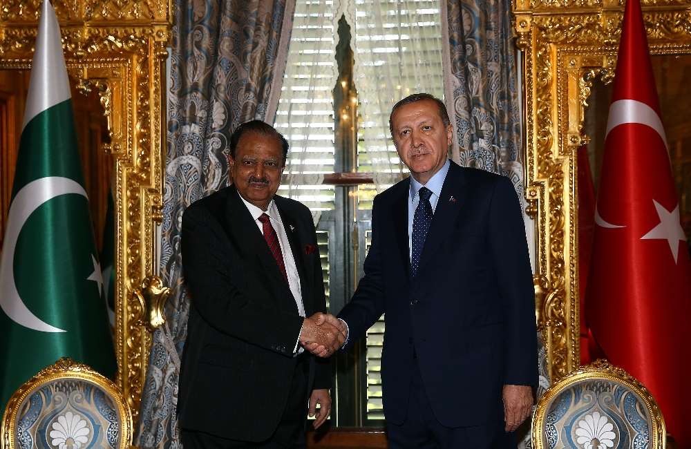 Erdoğan Pakistanlı Mevkidaşıyla Görüştü