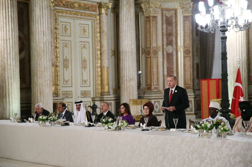 Erdoğan’dan Devlet Liderlerine Dolmabahçe’de Yemek