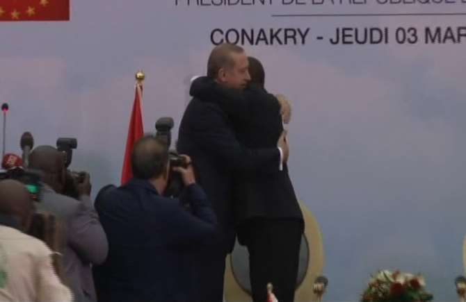 Erdoğan’dan Gine Devlet Başkanına Doğum Günü Jesti