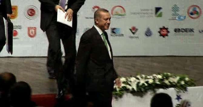 Erdoğan’ı Gülümseten Tezahürat
