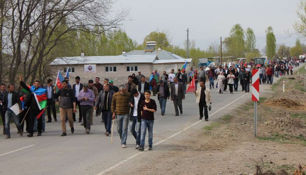 Ermenistan Sınırına Yürüdüler