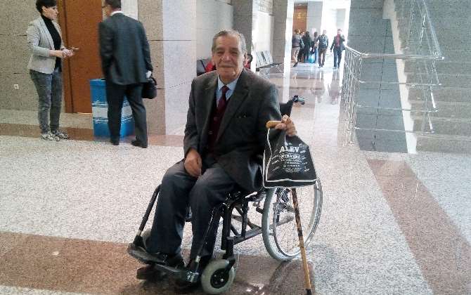 Eşinden Şiddet Gören Adamı Çocukları Kurtardı