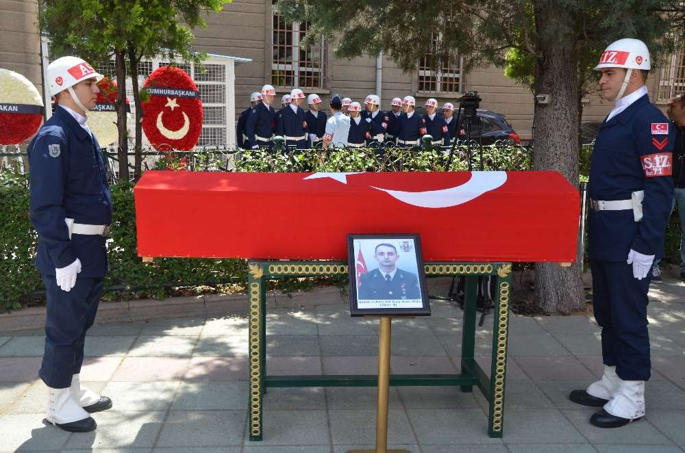 Eskişehir Şehidini Uğurladı