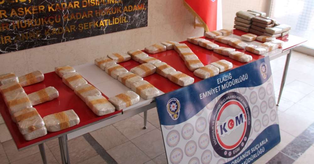 Ev Eşyası Taşıyan Kamyonda 45 Kilo Eroin Yakalandı