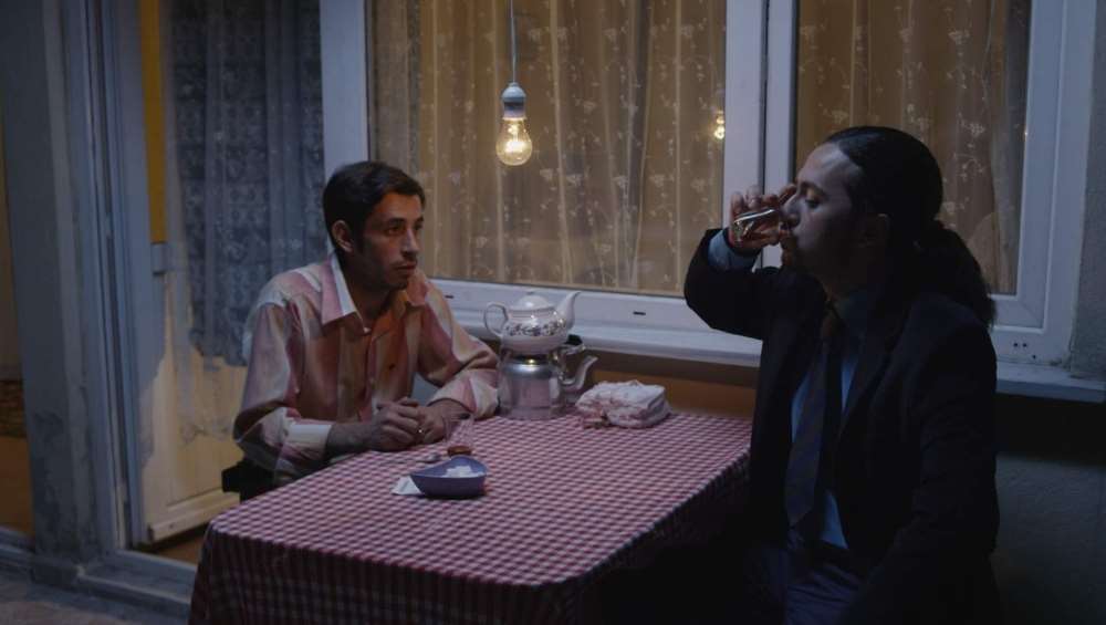 Ev Yapımı Tadında Komedi Filmi