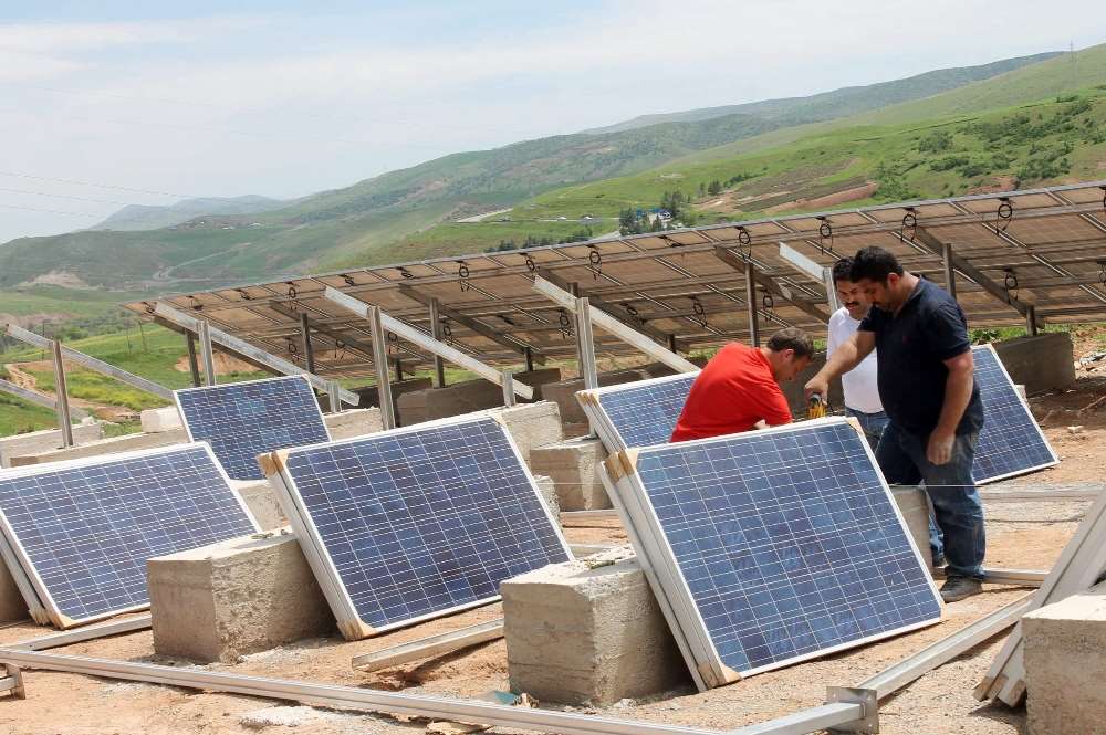 Faturayı Yüksek Bulan Çiftçi Elektrik Üretmeye Başladı