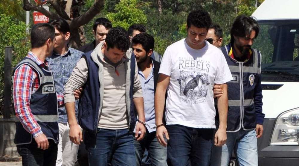 Fetö Operasyonunda 14 Tutuklama
