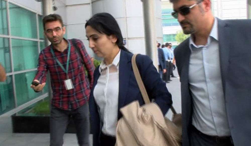 Figen Yüksekdağ Almanya’ya Gitti