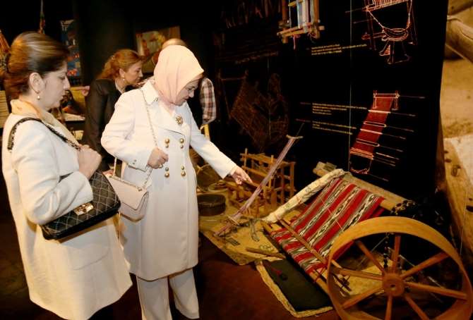 First Lady, El Sanatları Müzesini Gezdi