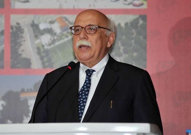 Gemuhluoğlu’nu Anma Programına Katıldı