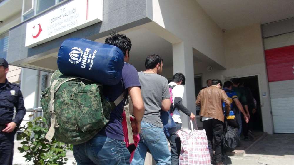 Göçmenlerin Türkiye’ye İadesi Sürüyor