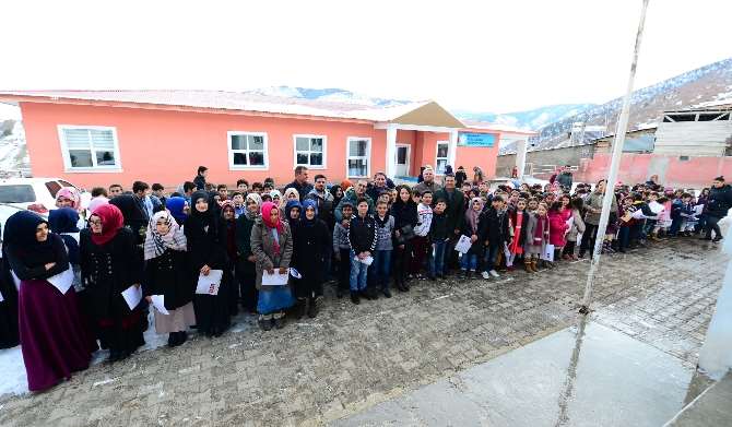 Güsad’dan Başarılı Öğrencilere Burs