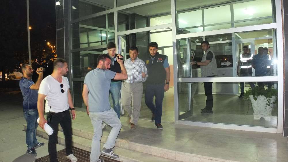 Hakkari’de Tugay Komutanı Ve 3 Rütbeli Asker Tutuklandı