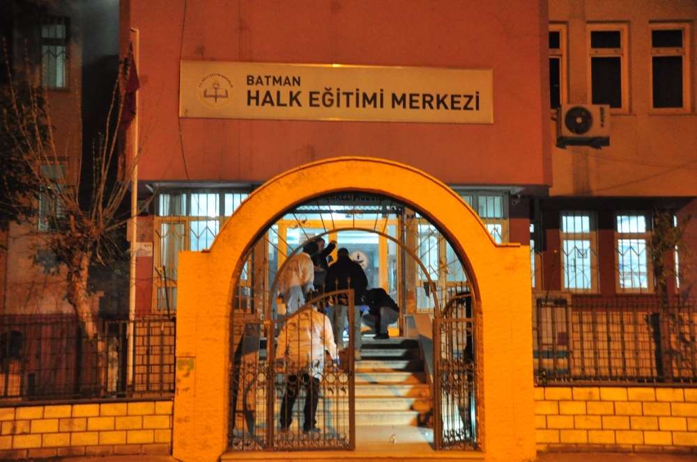 Halk Eğitim Merkezine Bombalı Saldırı!
