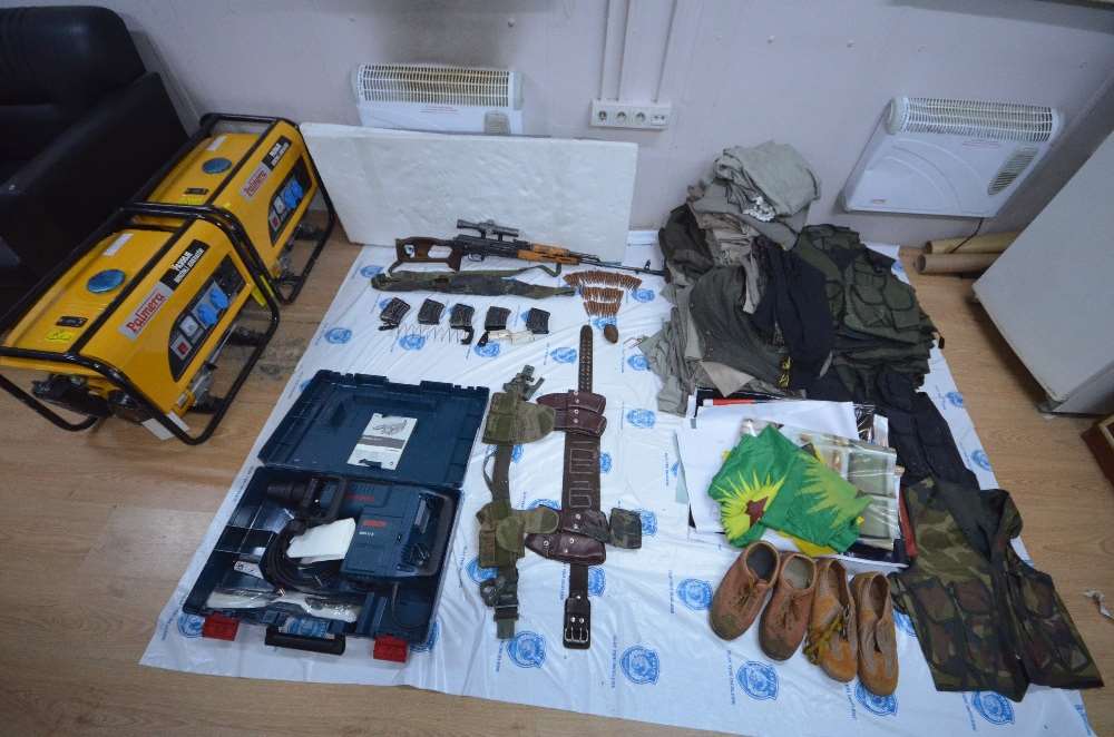 Hava Destekli Operasyonda Silah Ve Mühimmat Ele Geçirildi