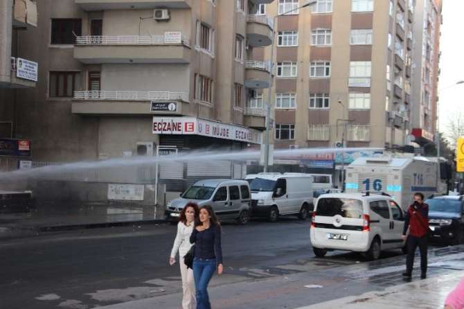 Hdp’nin Çağrısı Üzerine Sur’a Yürümek İçin Toplandılar