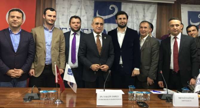 Hem Kafası Hem Kuyruğu Ezilecek