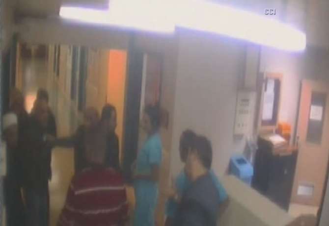 Hemşire Hasta Yakınları Tarafından Darp Edildi