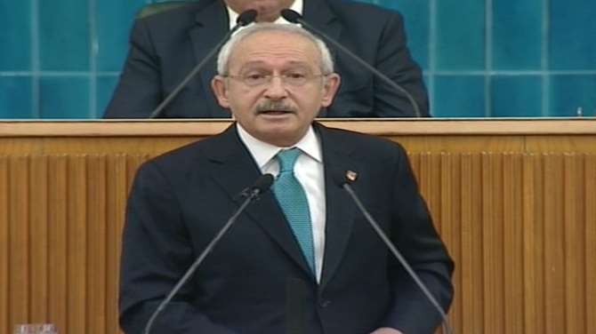 Hendekleri Savunan İnsan...