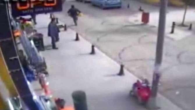 Hırsız Çaldı Vatandaş İzledi