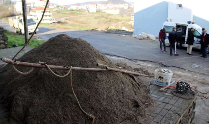 İşçiler Akıma Kapıldı: 3 Yaralı
