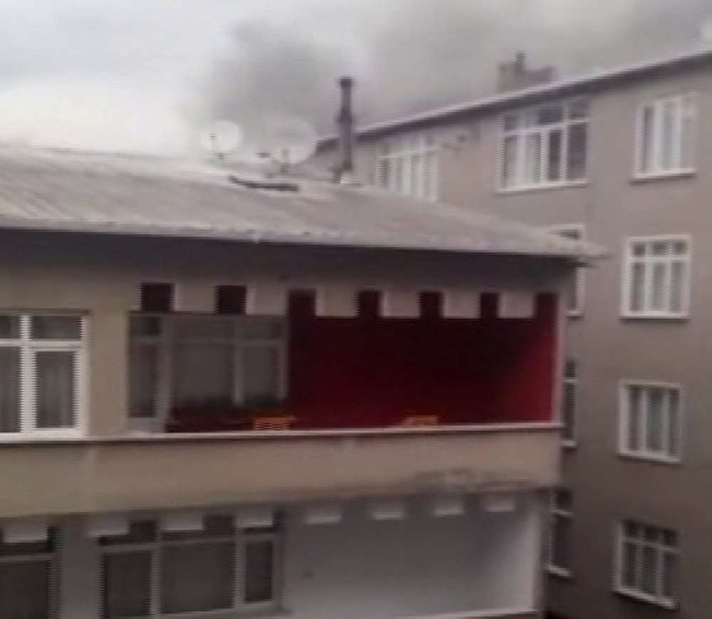 İstanbul’da Korkutan Yangın Kamerada