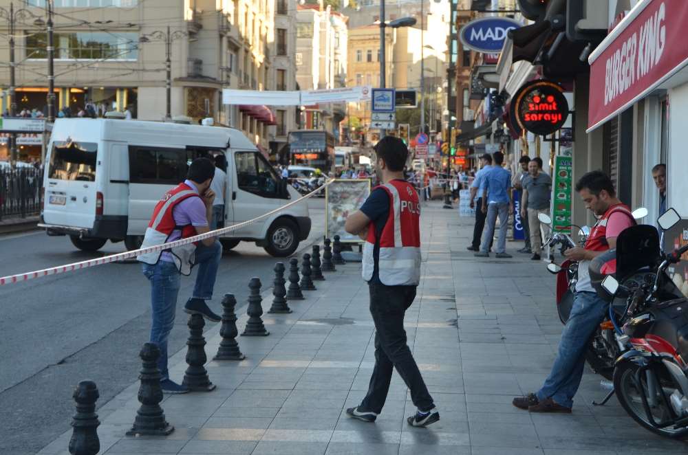 İstanbul’da Şüpheli Paketten Mangal Kömürü Çıktı