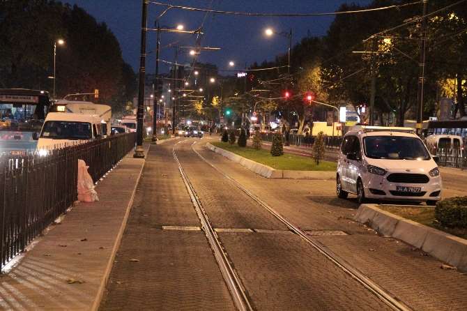 İstanbul’da ’eş Zamanlı’ Bomba Paniği