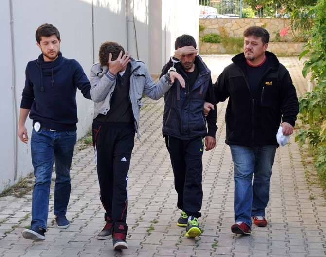 Kadın Polis De Kapkaç Kurbanı Oldu