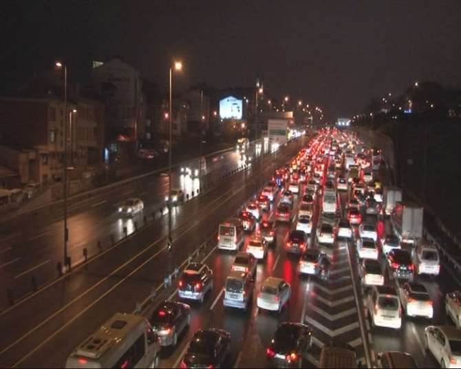Kar Trafiği De Etkiledi