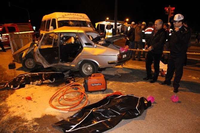 Katliam Gibi Kaza: 4 Ölü, 4 Yaralı