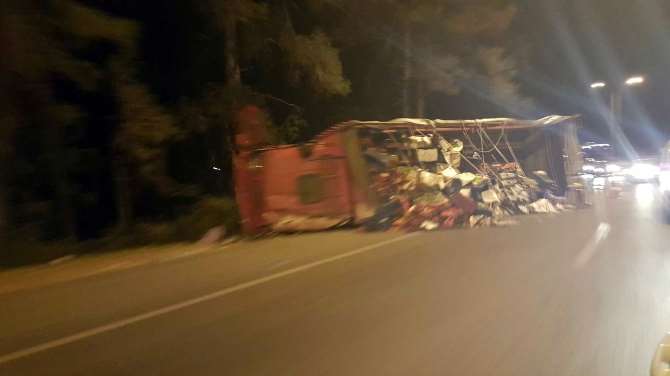 Kaza Üzerlerine Geldi 2 Polis Yaralı