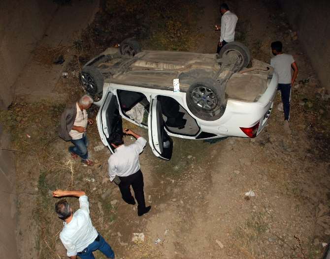 Kaza Yapınca Kaçtığı Polislere Yakalandı