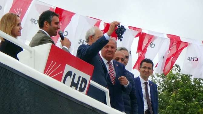 Kılıçdaroğlu’na ’cimin Üzümü’ İkram Edildi