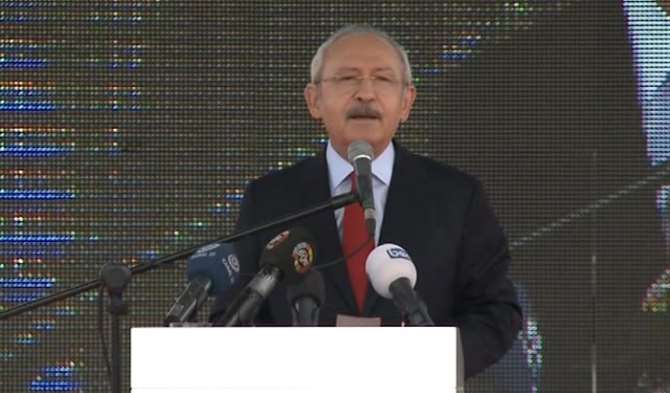 Kılıçdaroğlu’ndan ’anayasa’ Eleştirisi