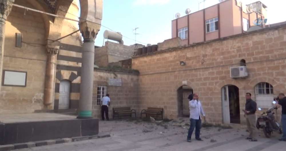 Kilis’te Valilik Yakınına Roket Düştü: Yaralılar Var !