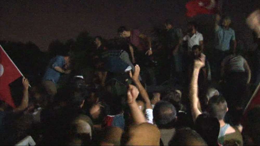 Kızılay’daki Tanklar Polis Kontrolünde