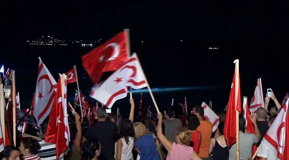 Kktc’de Binler Şafak Nöbetinde